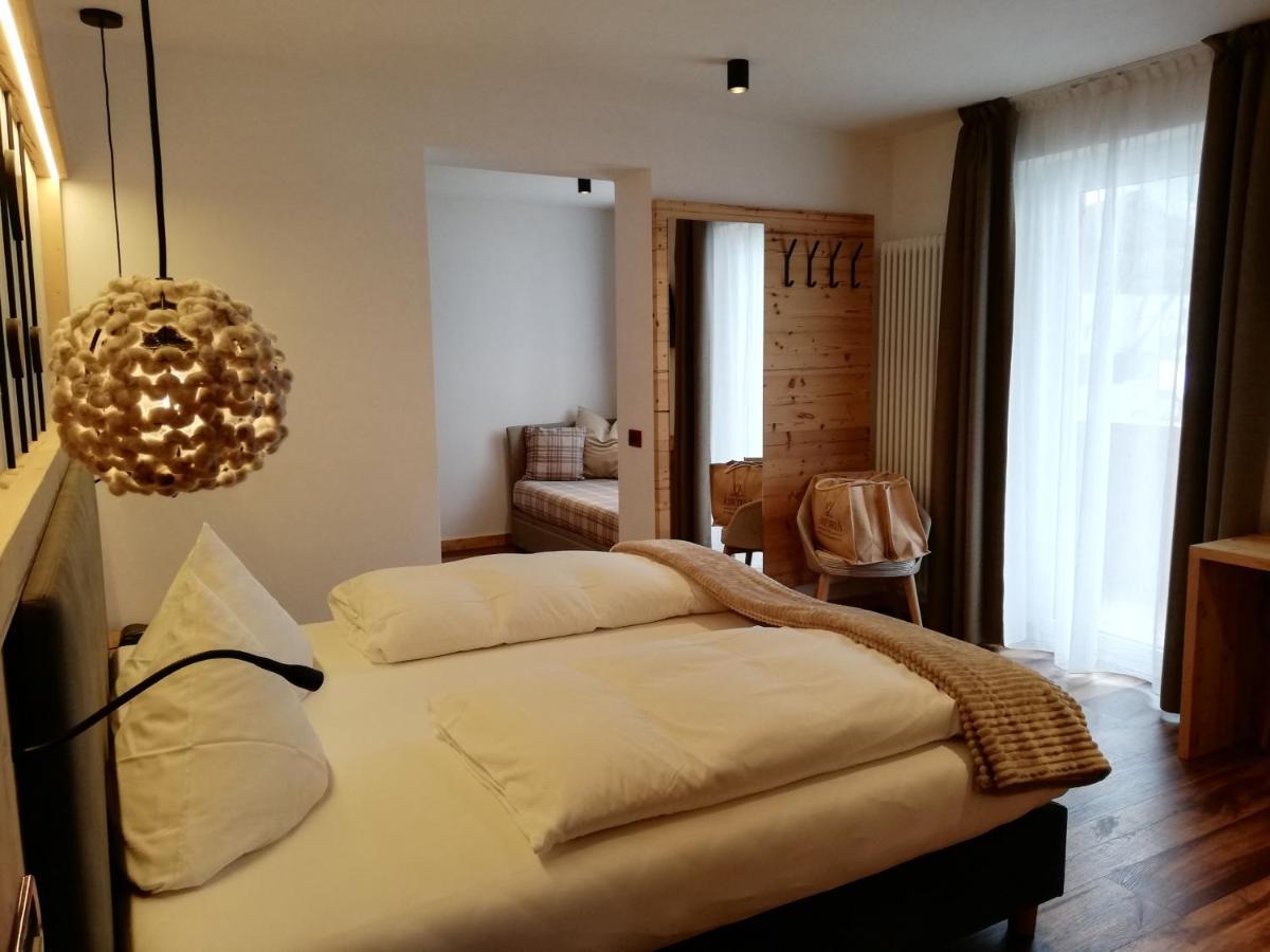 Hotel Astoria Каназей Екстериор снимка